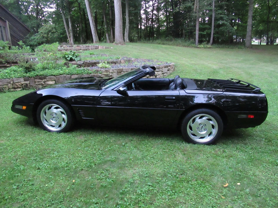 1995 Chevrolet Corvette C4 - Image 25 of 31