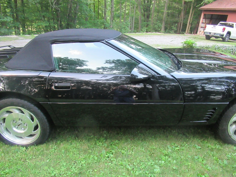 1995 Chevrolet Corvette C4 - Image 10 of 31