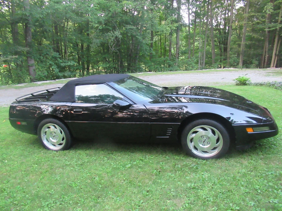 1995 Chevrolet Corvette C4 - Image 3 of 31