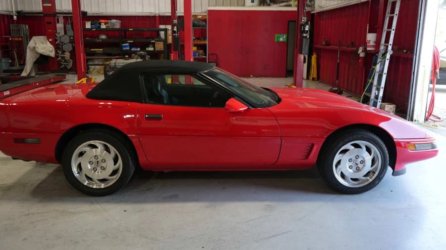 1995 Chevrolet Corvette C4 - Image 8 of 31