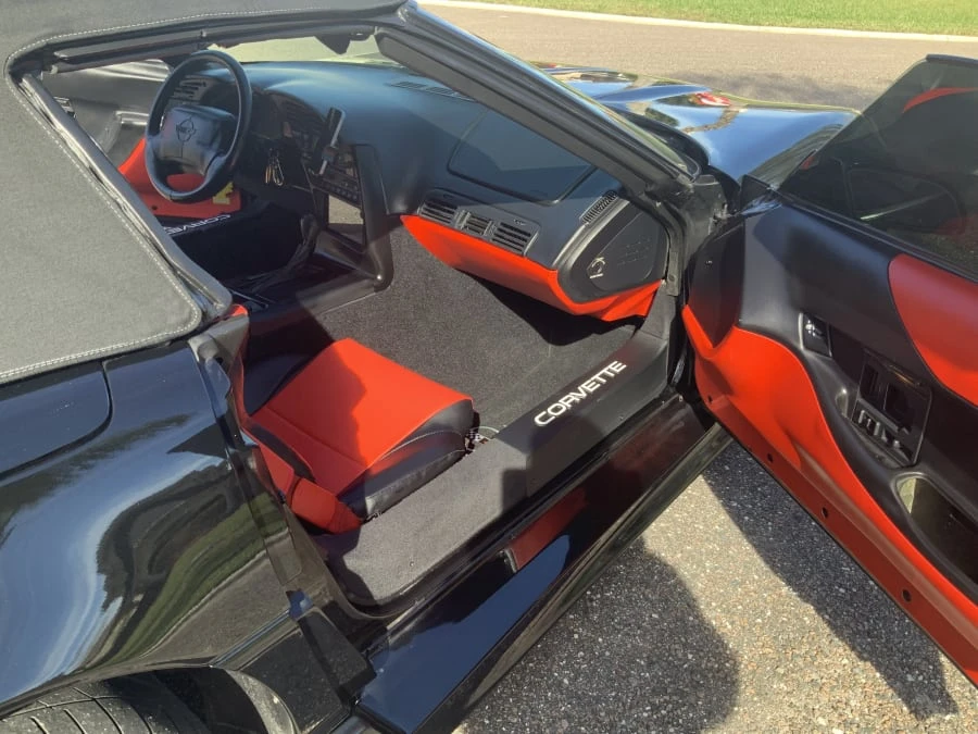 1995 Chevrolet Corvette C4 - Image 6 of 12