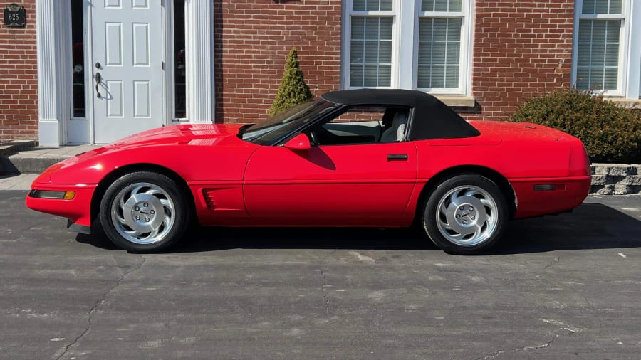 1995 Chevrolet Corvette C4 - Image 2 of 11