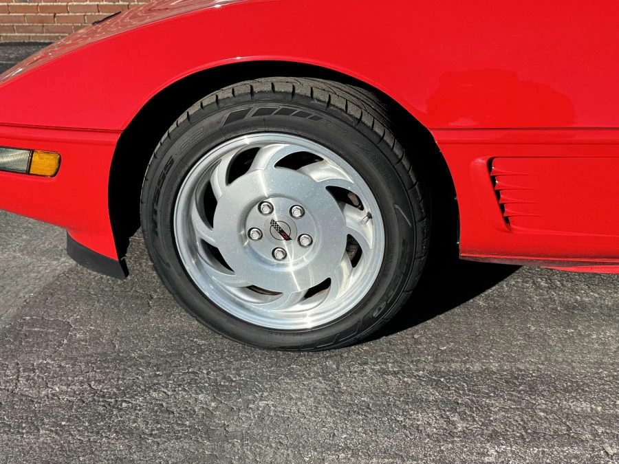1995 Chevrolet Corvette C4 - Image 9 of 14