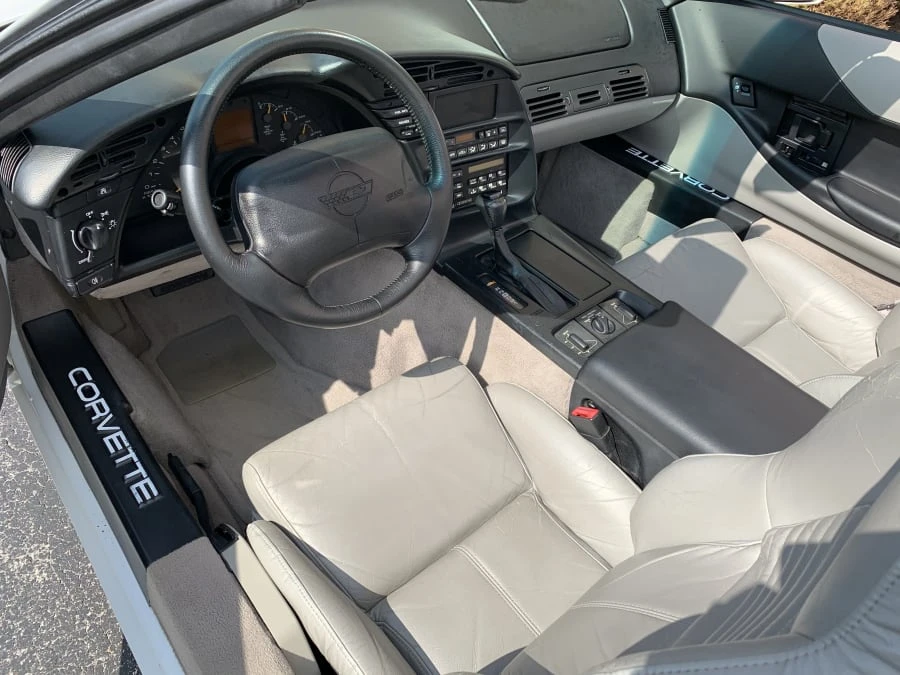1995 Chevrolet Corvette C4 - Image 4 of 12