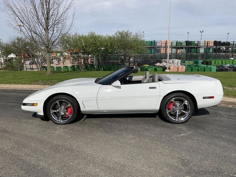 1995 Chevrolet Corvette C4 - Image 2 of 11