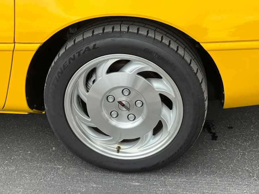 1995 Chevrolet Corvette C4 - Image 7 of 19