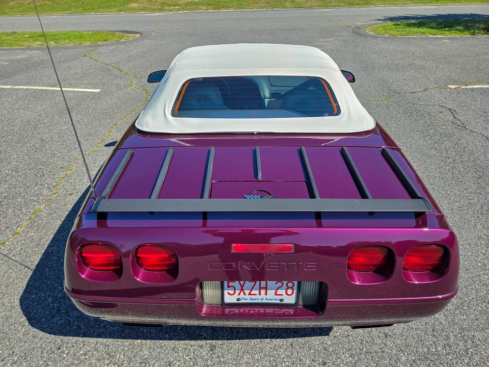 1995 Chevrolet Corvette C4 - Image 24 of 31