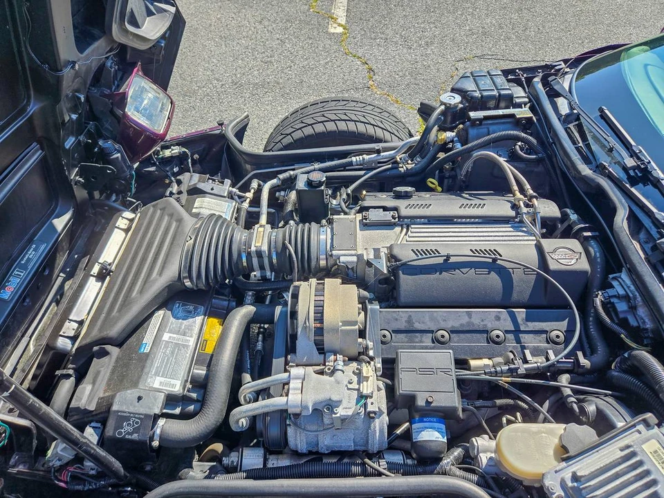 1995 Chevrolet Corvette C4 - Image 19 of 20
