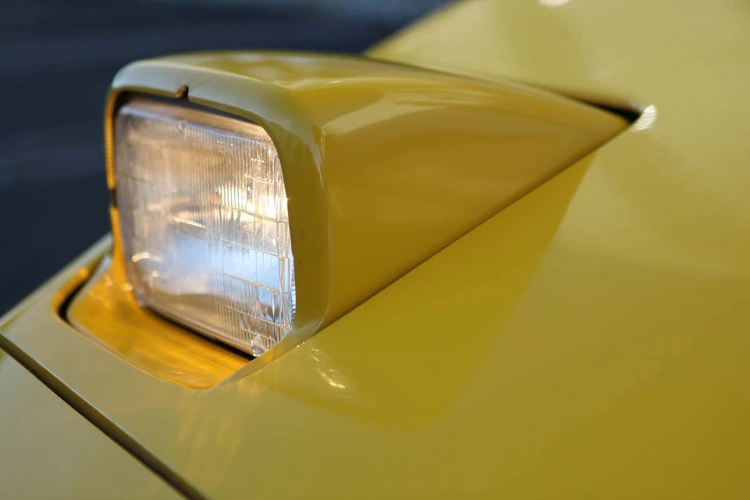1995 Chevrolet Corvette C4 - Image 10 of 23