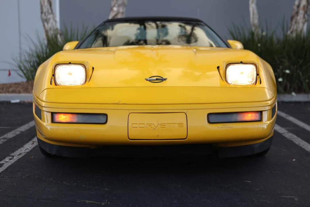 1995 Chevrolet Corvette C4 - Image 2 of 23
