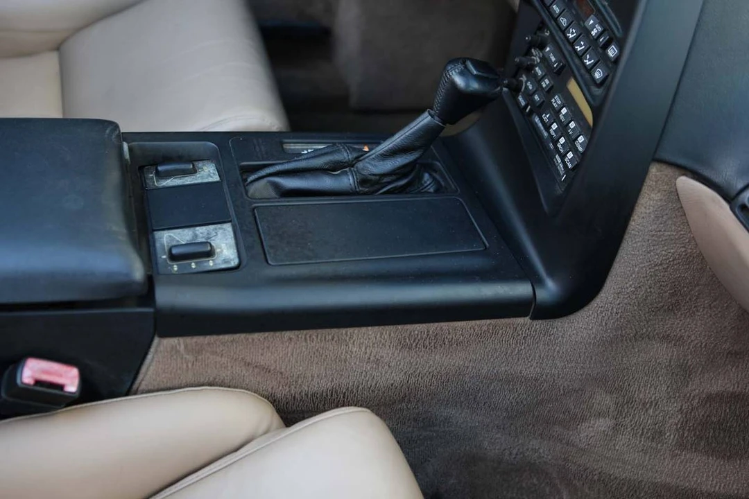 1995 Chevrolet Corvette C4 - Image 18 of 23