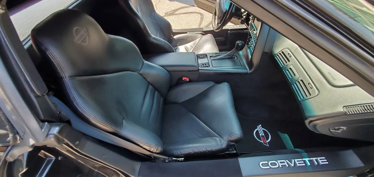 1995 Chevrolet Corvette C4 - Image 7 of 9