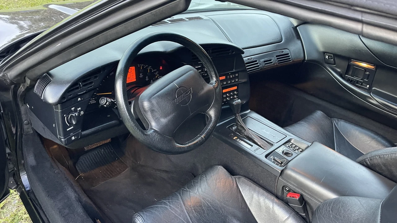1995 Chevrolet Corvette C4 - Image 3 of 5