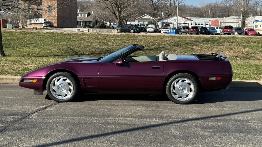 1995 Chevrolet Corvette C4 - Image 2 of 12