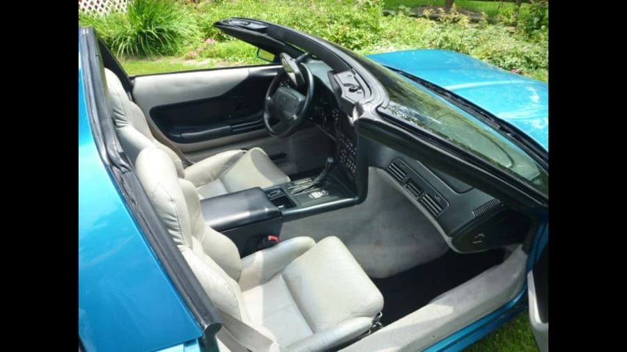 1995 Chevrolet Corvette C4 - Image 4 of 11