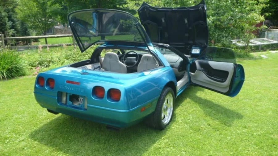 1995 Chevrolet Corvette C4 - Image 8 of 11