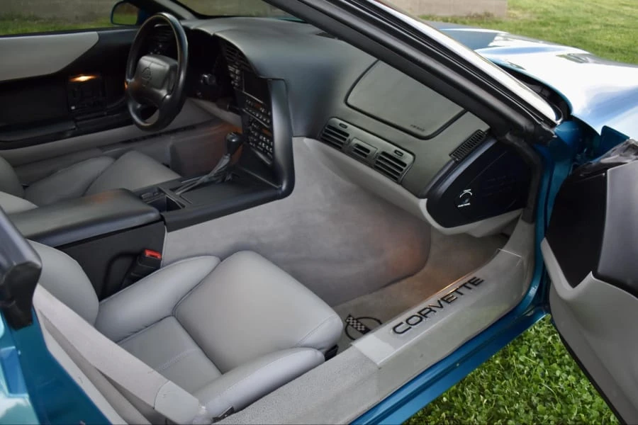 1995 Chevrolet Corvette C4 - Image 28 of 28