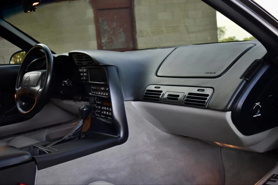 1995 Chevrolet Corvette C4 - Image 24 of 28