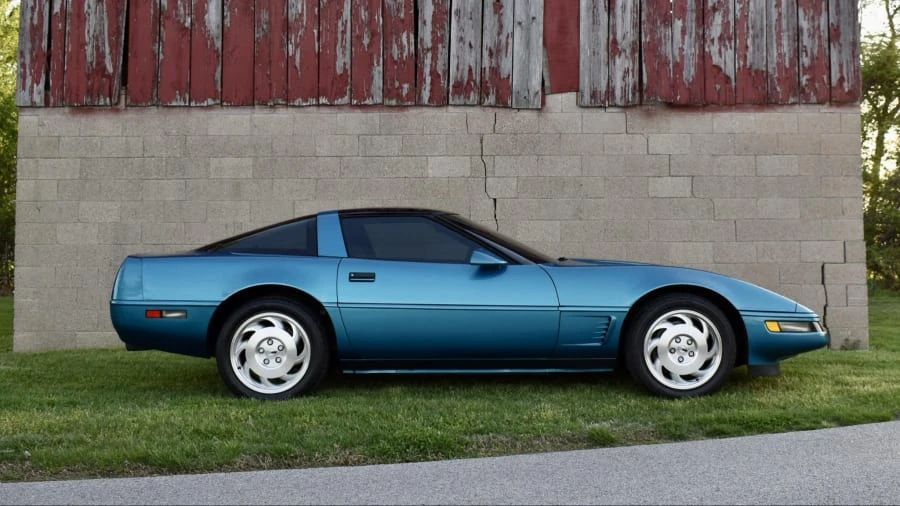 1995 Chevrolet Corvette C4 - Image 10 of 28