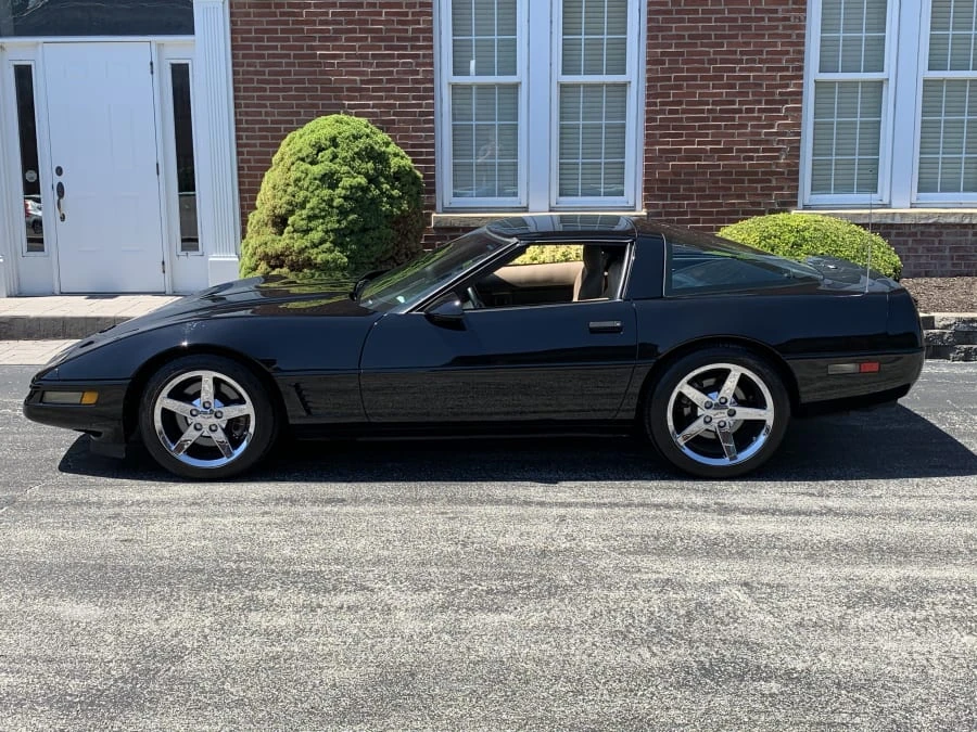 1995 Chevrolet Corvette C4 - Image 2 of 8