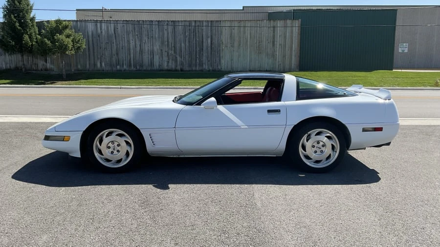 1995 Chevrolet Corvette C4 - Image 2 of 7