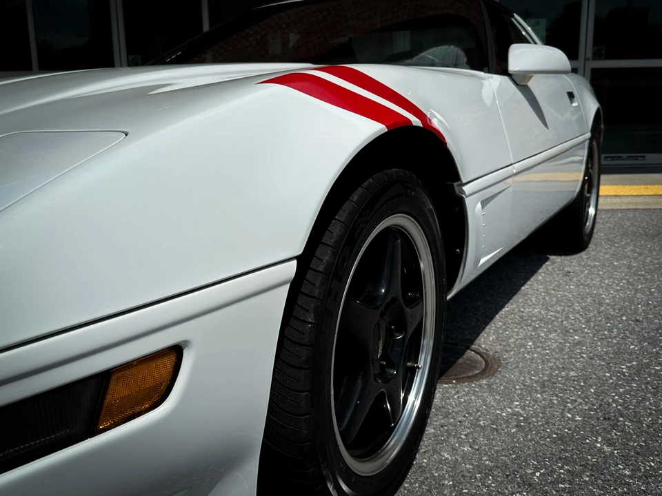 1995 Chevrolet Corvette C4 - Image 24 of 31