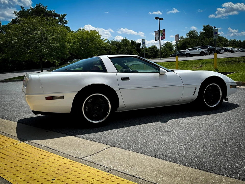 1995 Chevrolet Corvette C4 - Image 11 of 31