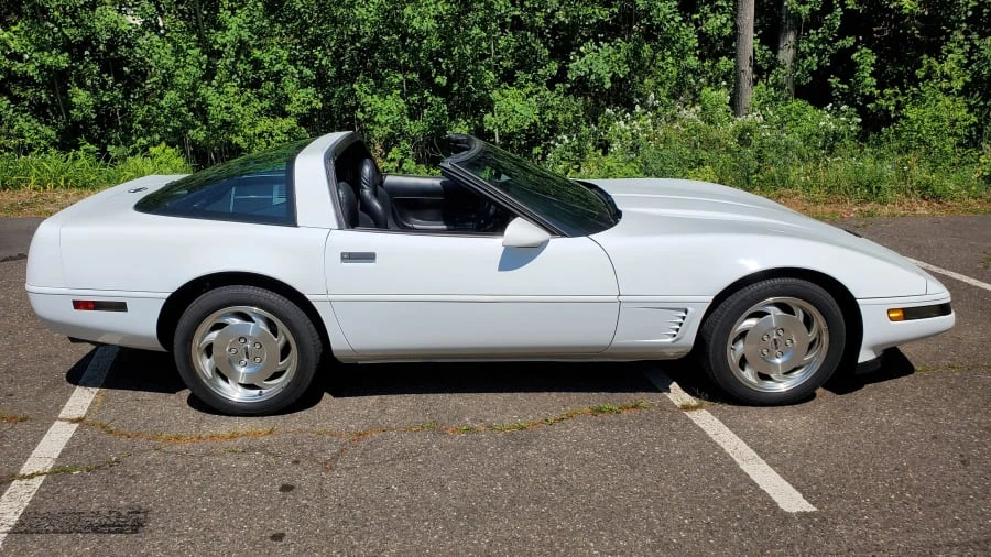 1995 Chevrolet Corvette C4 - Image 8 of 11