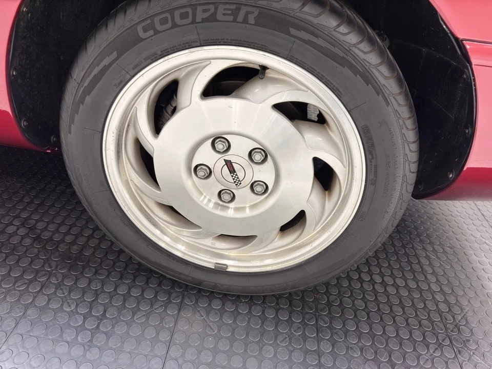 1995 Chevrolet Corvette C4 - Image 23 of 31