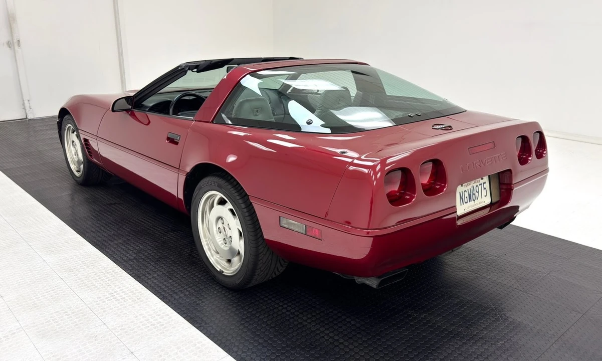 1995 Chevrolet Corvette C4 - Image 6 of 31