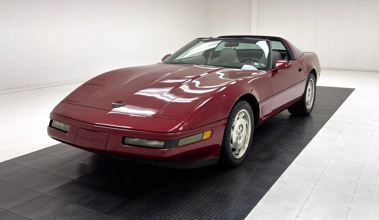 1995 Chevrolet Corvette C4 - Image 2 of 31