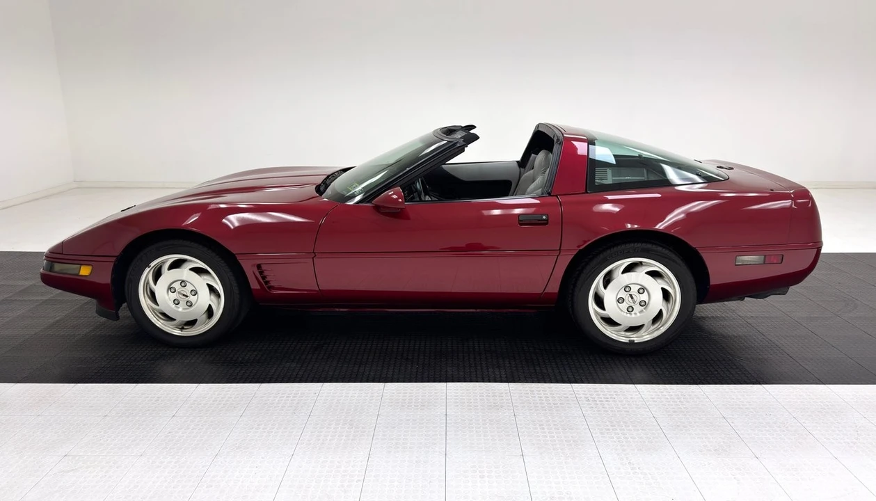 1995 Chevrolet Corvette C4 - Image 4 of 31