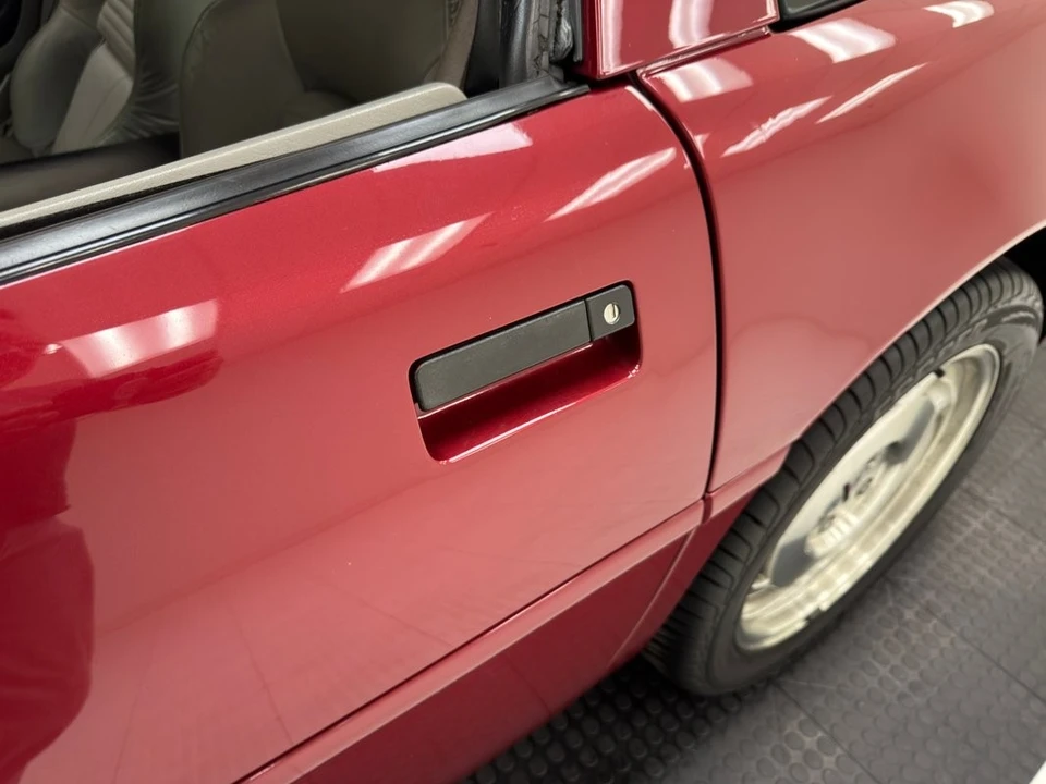 1995 Chevrolet Corvette C4 - Image 20 of 31