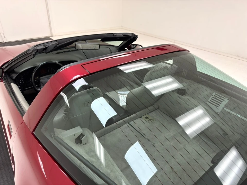 1995 Chevrolet Corvette C4 - Image 22 of 31