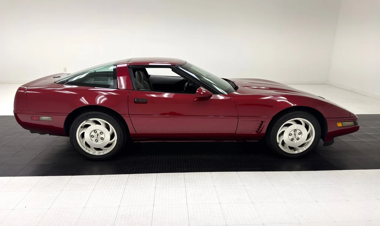 1995 Chevrolet Corvette C4 - Image 9 of 31