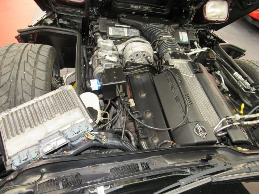 1995 Chevrolet Corvette C4 - Image 16 of 19