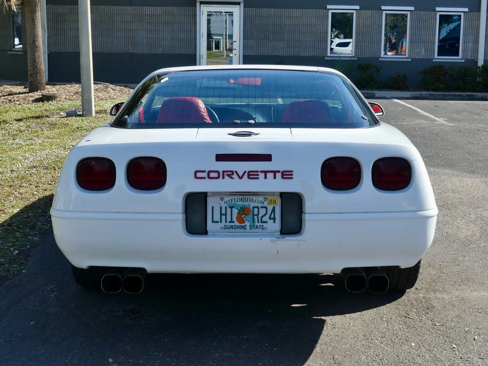 1995 Chevrolet Corvette C4 - Image 19 of 21