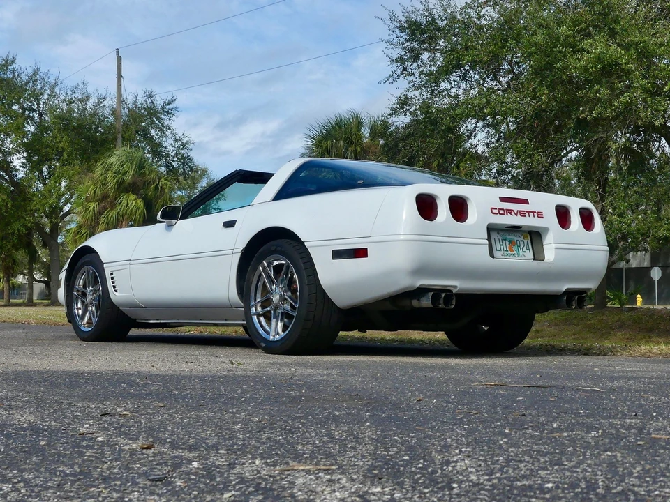 1995 Chevrolet Corvette C4 - Image 18 of 21