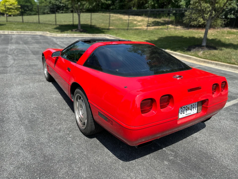 1995 Chevrolet Corvette C4 - Image 18 of 31