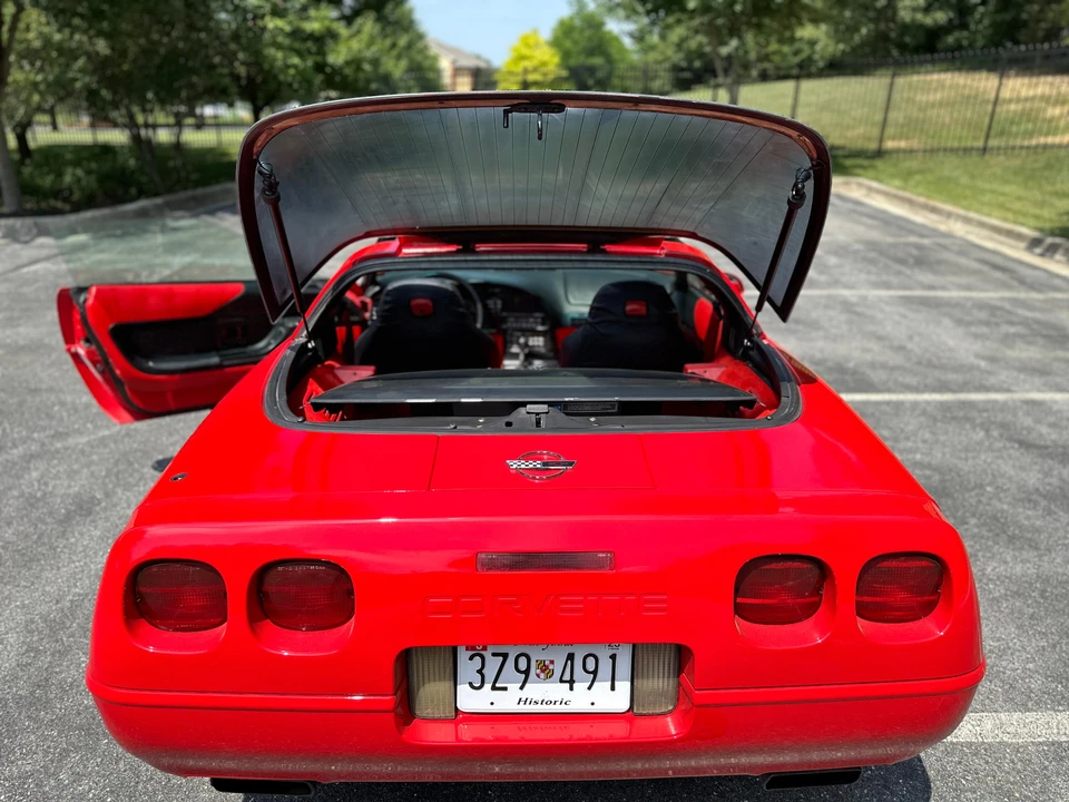 1995 Chevrolet Corvette C4 - Image 29 of 31