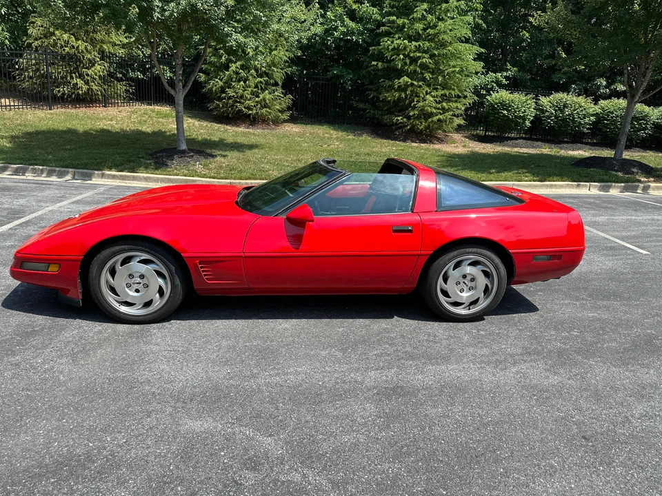 1995 Chevrolet Corvette C4 - Image 12 of 31