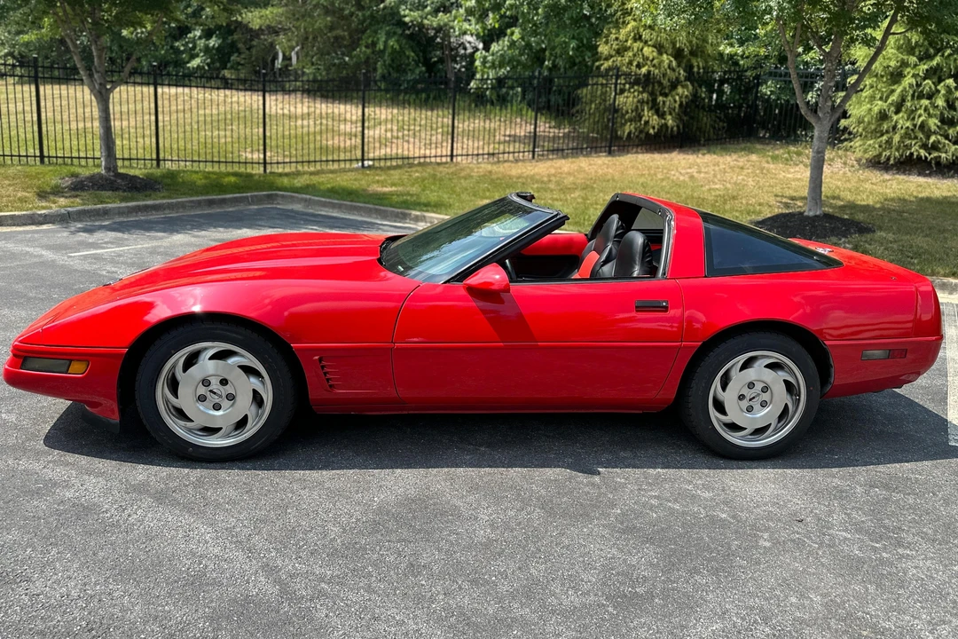 1995 Chevrolet Corvette C4 - Image 3 of 31