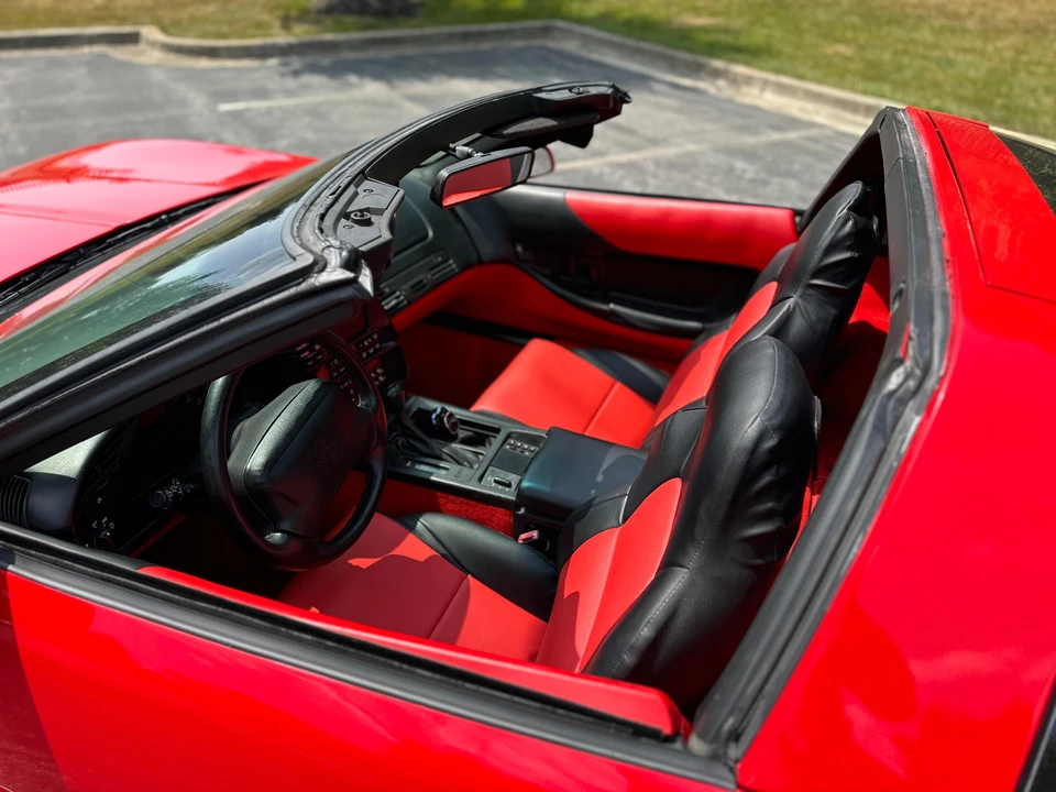 1995 Chevrolet Corvette C4 - Image 26 of 31