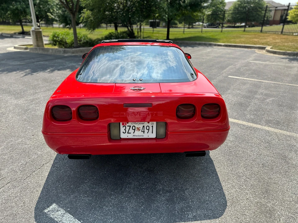 1995 Chevrolet Corvette C4 - Image 19 of 31