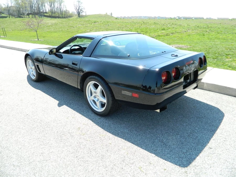 1995 Chevrolet Corvette C4 - Image 3 of 7