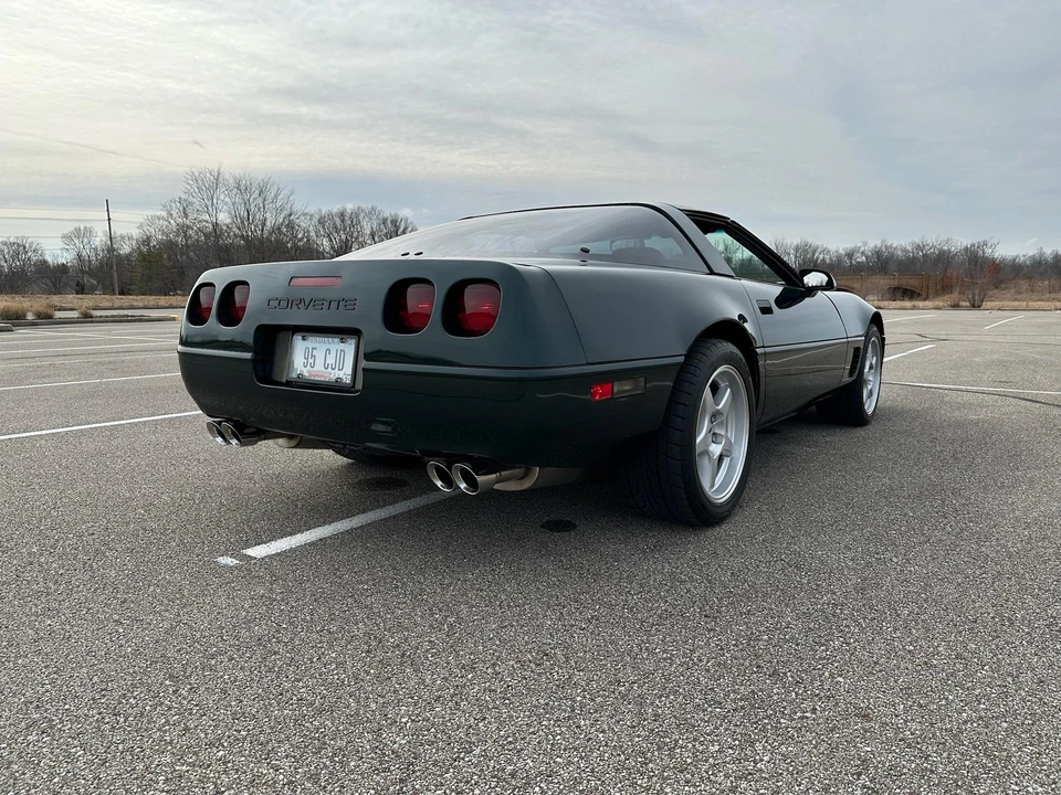1995 Chevrolet Corvette C4 - Image 19 of 31