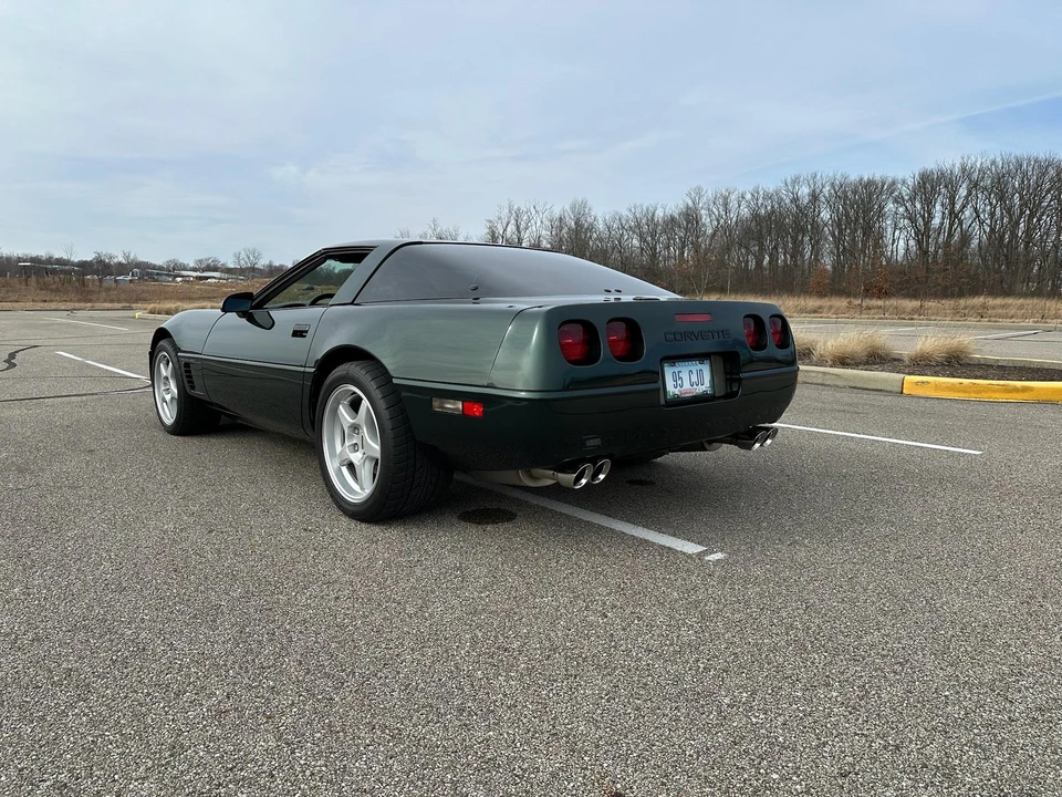 1995 Chevrolet Corvette C4 - Image 16 of 31
