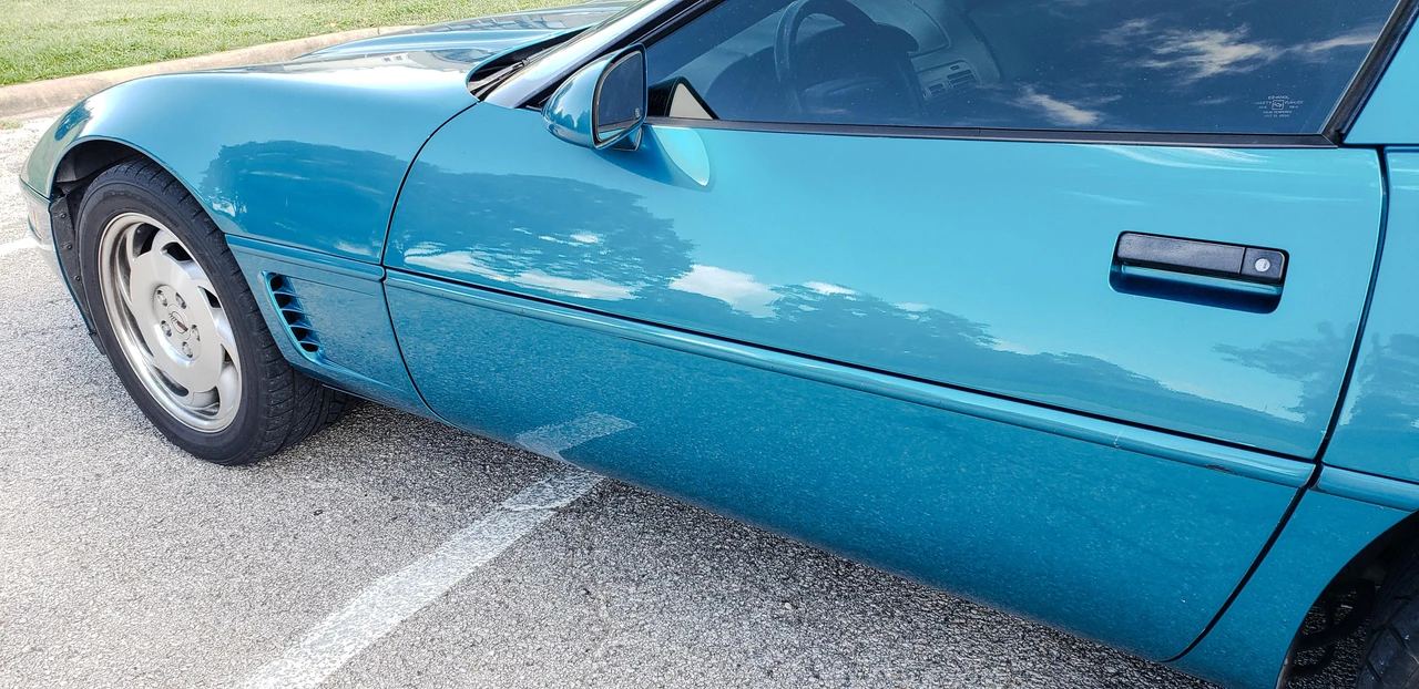 1995 Chevrolet Corvette C4 - Image 25 of 31