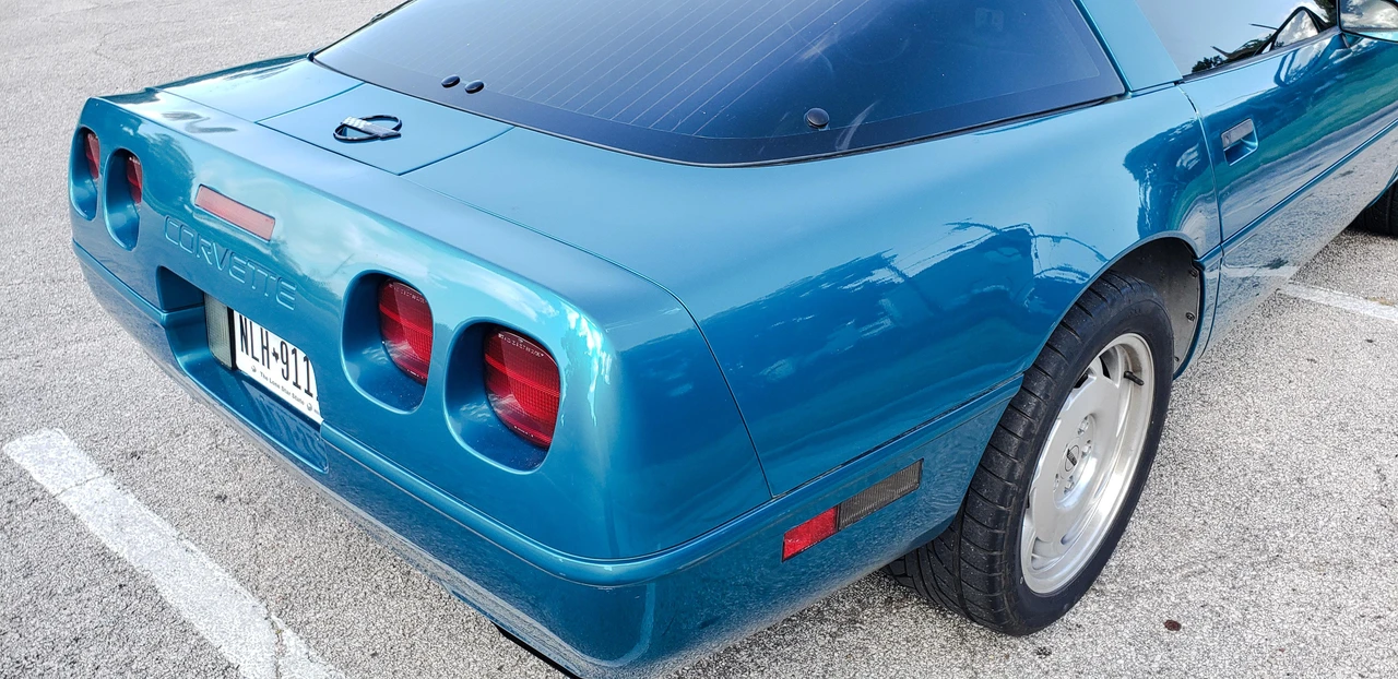 1995 Chevrolet Corvette C4 - Image 29 of 31