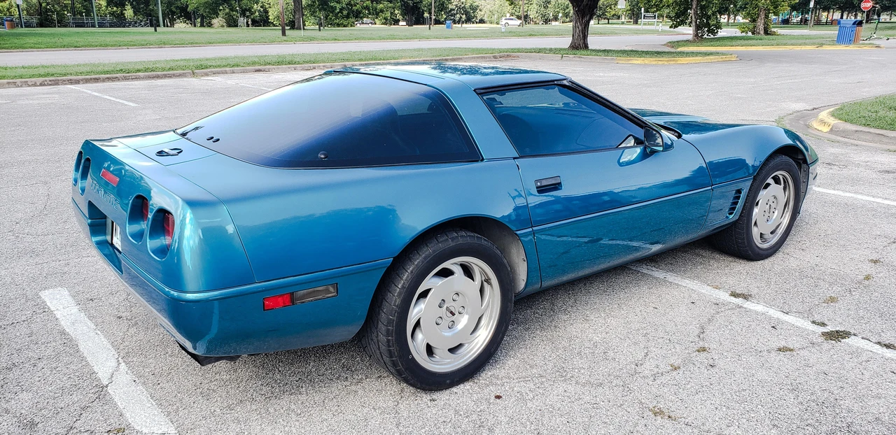 1995 Chevrolet Corvette C4 - Image 17 of 31